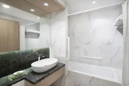 Park Avenue Clemenceau - 66