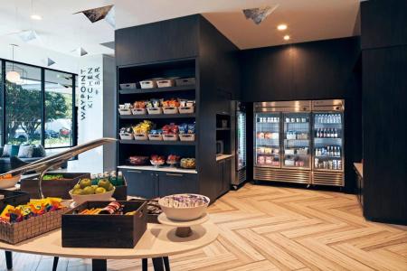 H Los Angeles, Curio Collection by Hilton - 9