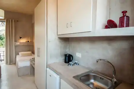 Zante Nest Studios & Apartments - 12