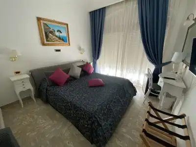 Bougainville Luxury Boutique - 10