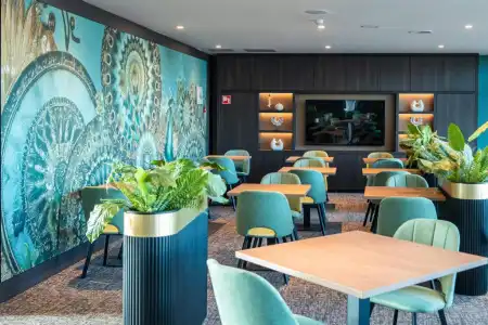HOTELUX Amsterdam Airport - 1
