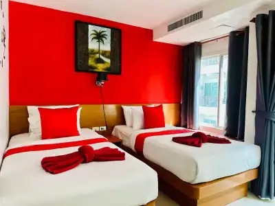 PJ Patong Resortel - 45