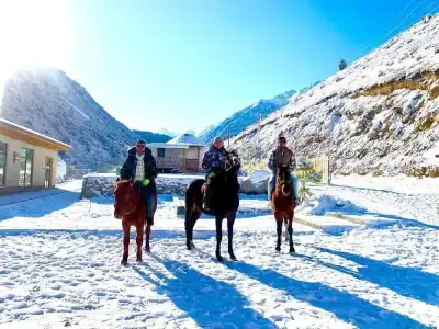 Rahmat Yurts - 13