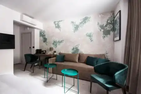 The Location - 21