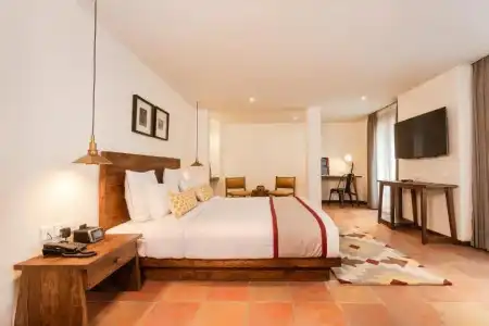 Roadhouse, Thamel, Kathmandu- Contemporary Boutique - 89