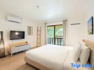 Dolphin Bay Beach Resort - 174