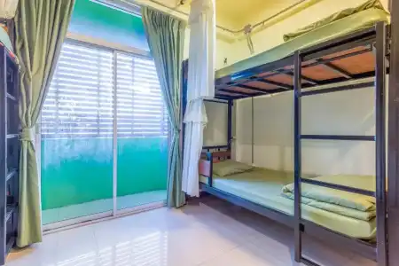 OYO 928 Leaf Hostel - 29