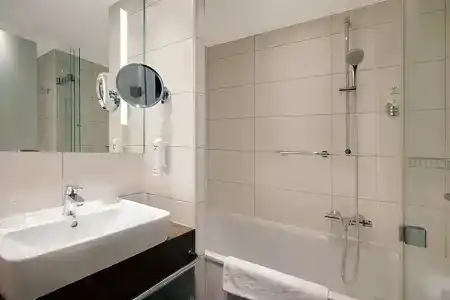 Holiday Inn Berlin - City East Side by IHG - 58