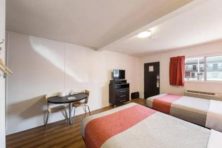 Motel 6 Cranbrook, BC - 47
