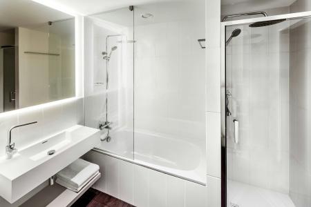 Courtyard by Marriott Prague Airport - 9