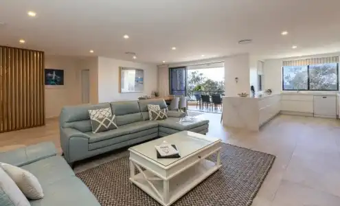 Bay Royal Apartments - 234