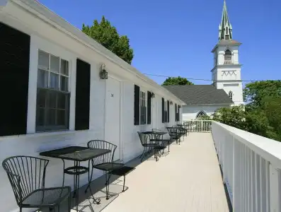 Eagle House Motel - 9