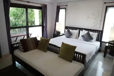 Yindee Stylish Guesthouse - 35