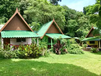 TP Hut Bungalows - 58