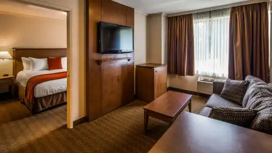 Best Western Plus Guildwood Inn - 69