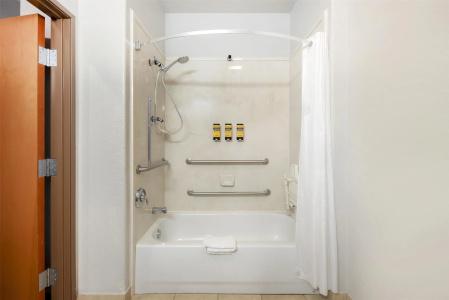 Best Western Plus San Antonio East Inn & Suites - 53