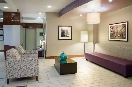 Hampton Inn Madison Square Garden Area - 2
