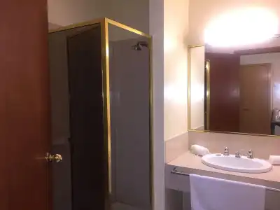 St Georges Motor Inn - 35