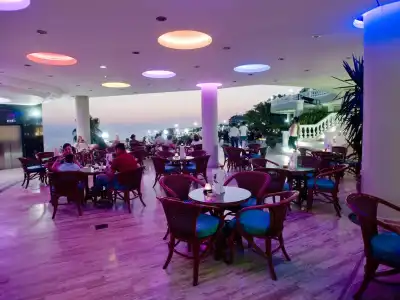 Sunrise Queen Luxury Resort & Spa - 29