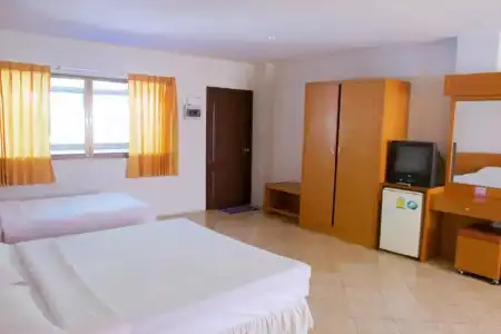Sichang Shine Khao Resort - 40
