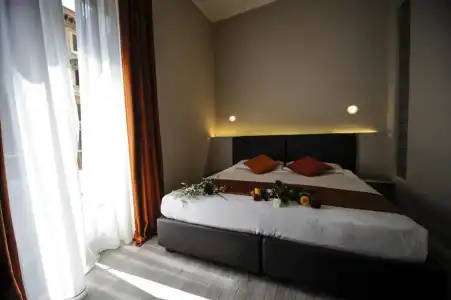 The Roman Empire Guesthouse - 97