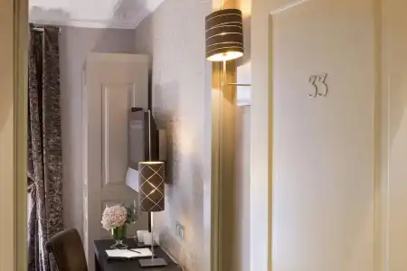 Ares Eiffel - 184