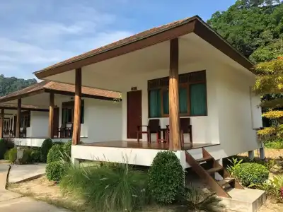Koh Ngai Paradise Beach Resort - 8