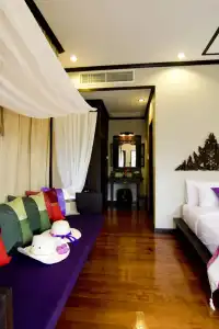 Kanok Buri Resort - 8