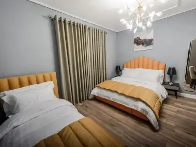 Vila Tirana - 24