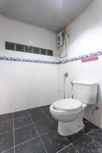 OYO 75304 Riverside Guesthouse - 59