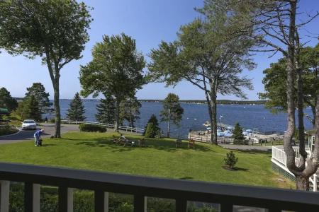 Spruce Point Inn - 69