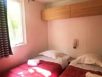 Camping la Pinède - 76