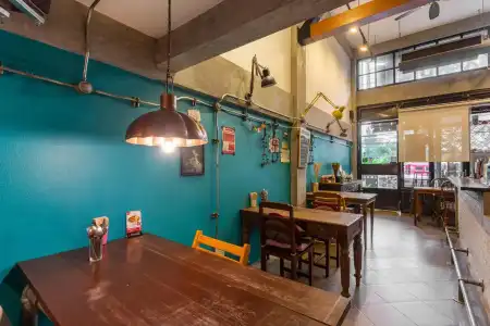 Box Hostel N Cafe - 27