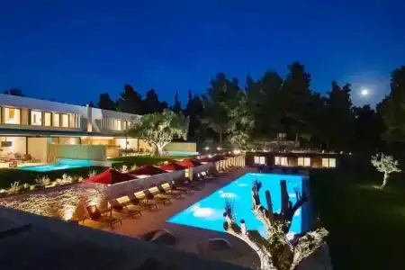 Amantes Villas And Suites - 44