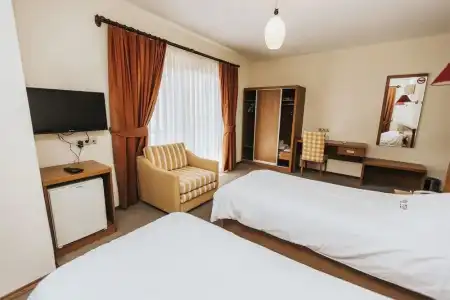 Ünlü Otel - 5