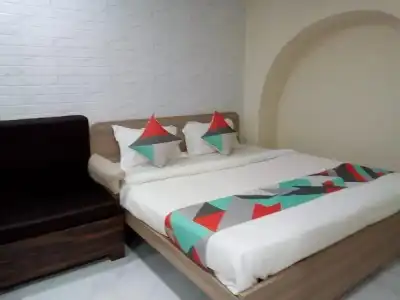 Ghosh Villa Guest House by FabHotels - 1