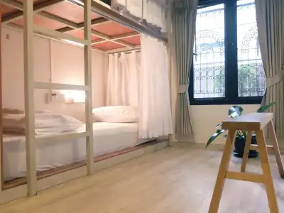 Monomer Hostel Bangkok - 39