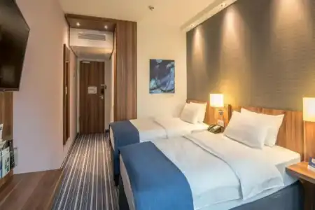 Holiday Inn Express Dresden City Centre - 6