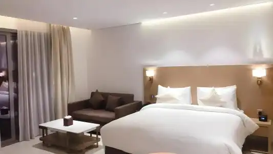 HE Apartments - 3