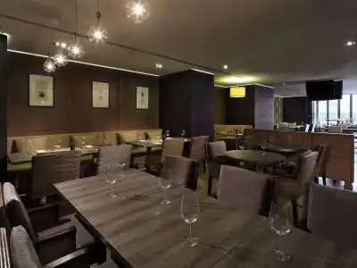 Grand Mercure Singapore Roxy - 18