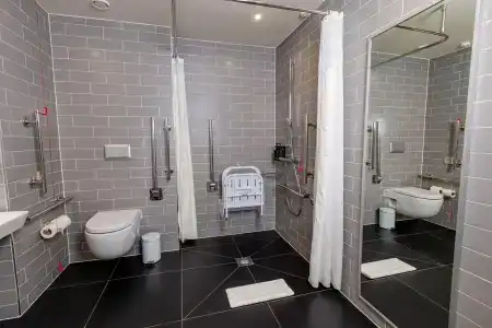 Holiday Inn Express Manchester - TRAFFORDCITY - 46