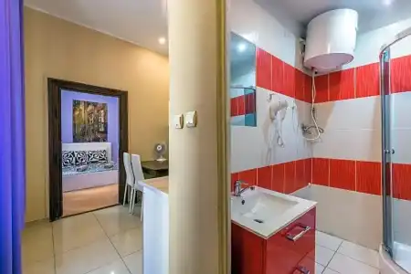 Hostel 70S - 131