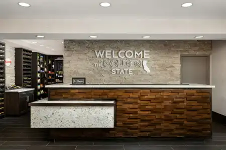 Hampton Inn & Suites Napa - 22