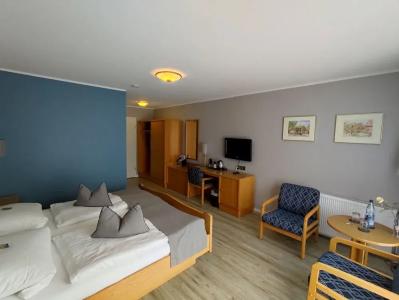 Zum Märchenwald - 30