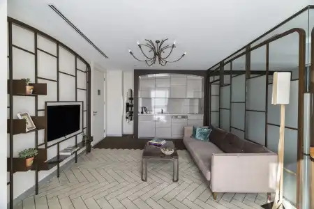 Upsuites - 9