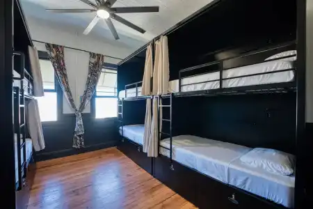 Howzit Hostels Hawaii - 5