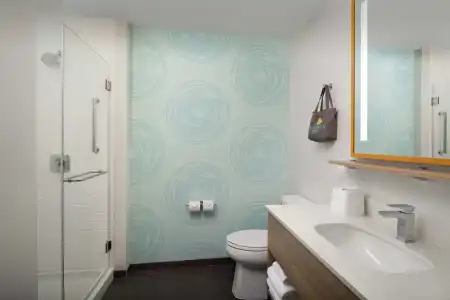 Tru by Hilton Miami West Brickell - 17