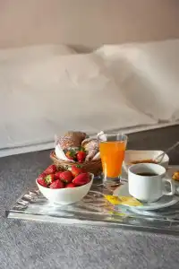 HNN Luxury Suites - 10