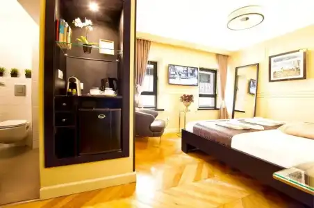 Montefiore 16 - Urban Boutique - 71
