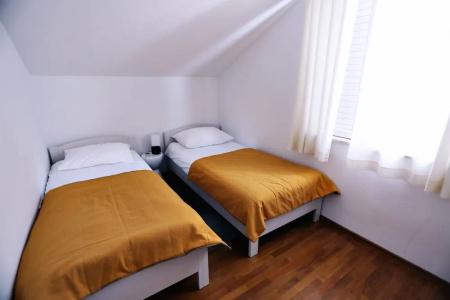 Apartment 3 Beaches With Free Parking - 227